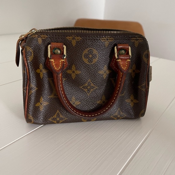 Louis Vuitton Vintage mini speedy in EUC!!! - Picture 2 of 5